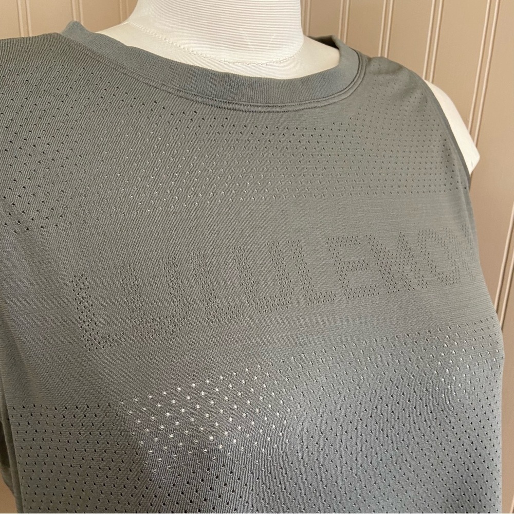 Lululemon Swiftly Breathe Crop Tank Top in Grey Sage Women’s 10 - Picture 5 of 7